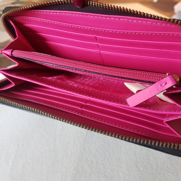 NWOT Kate Spade Wallet - Picture 7 of 7